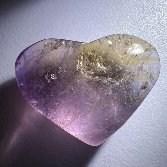 Amethyst Crystal Heart Carving (5) - Picture 4 of 8